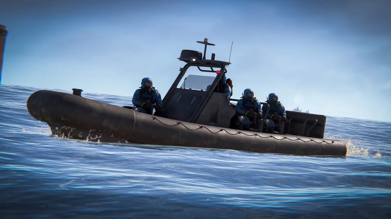 Обновлённая модель катера RHIB в Rust у берега: серый корпус с надувными бортами, пульт управления и экран с картой